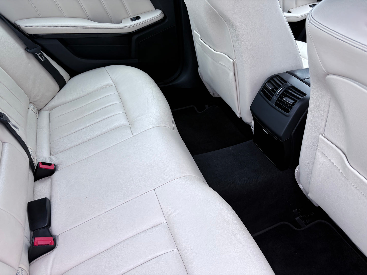 2014 Mercedes-Benz E200